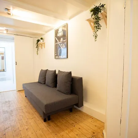 Bed and breakfast Red Light District On Ground Floor 2*